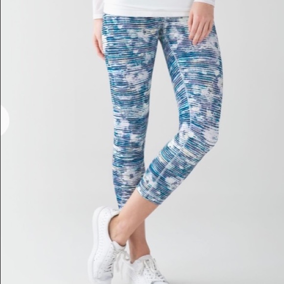 LULULEMON Wunder under crop Hi-rise Size 4